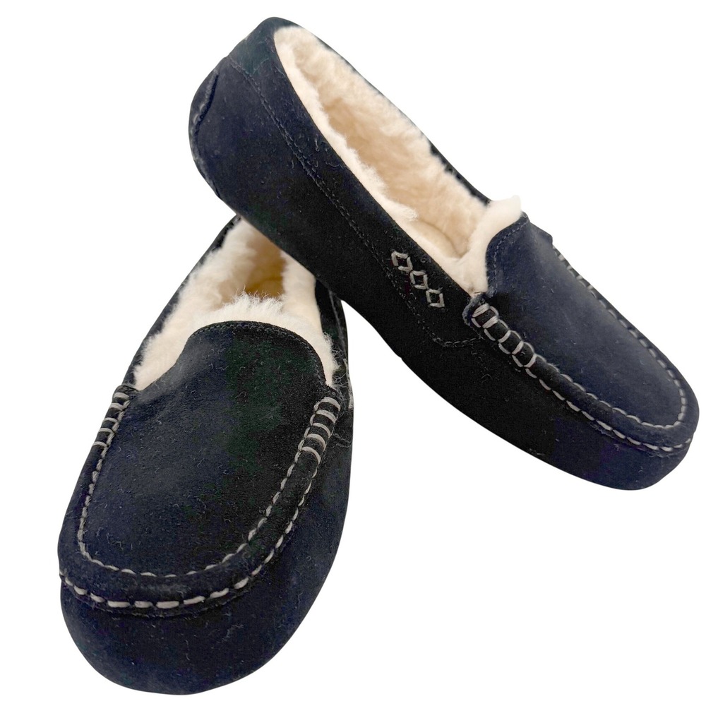 UGG Ascot Suede Slippers Men 8 Women 9 Black Sheepskin Lined Moccasins Cozy